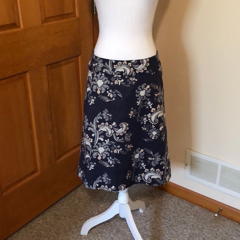 Women’s H&M blue/beige skirt  sz 8